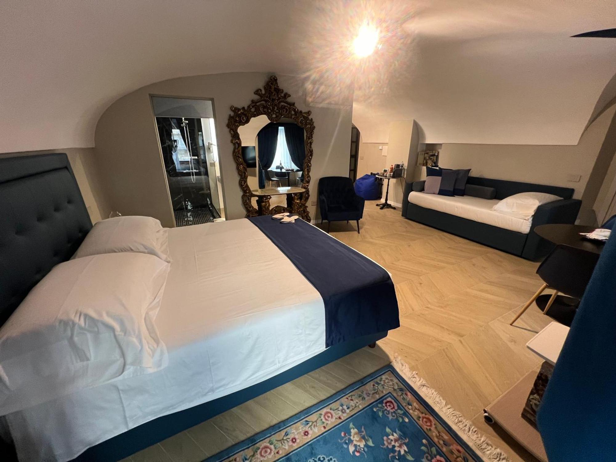 Luxury Blue Suites- Imperial * Roma